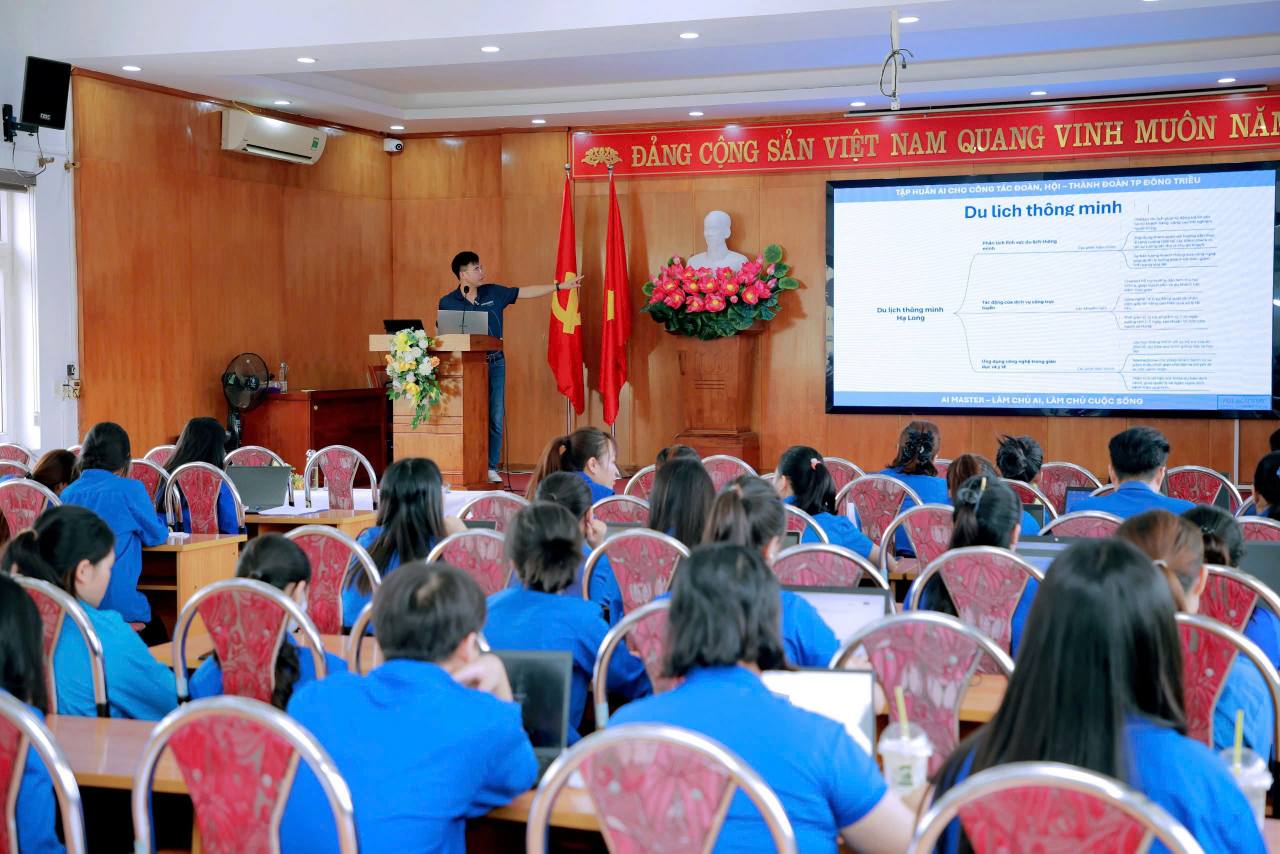 Các hoạt động trong buổi tập huấn (2)