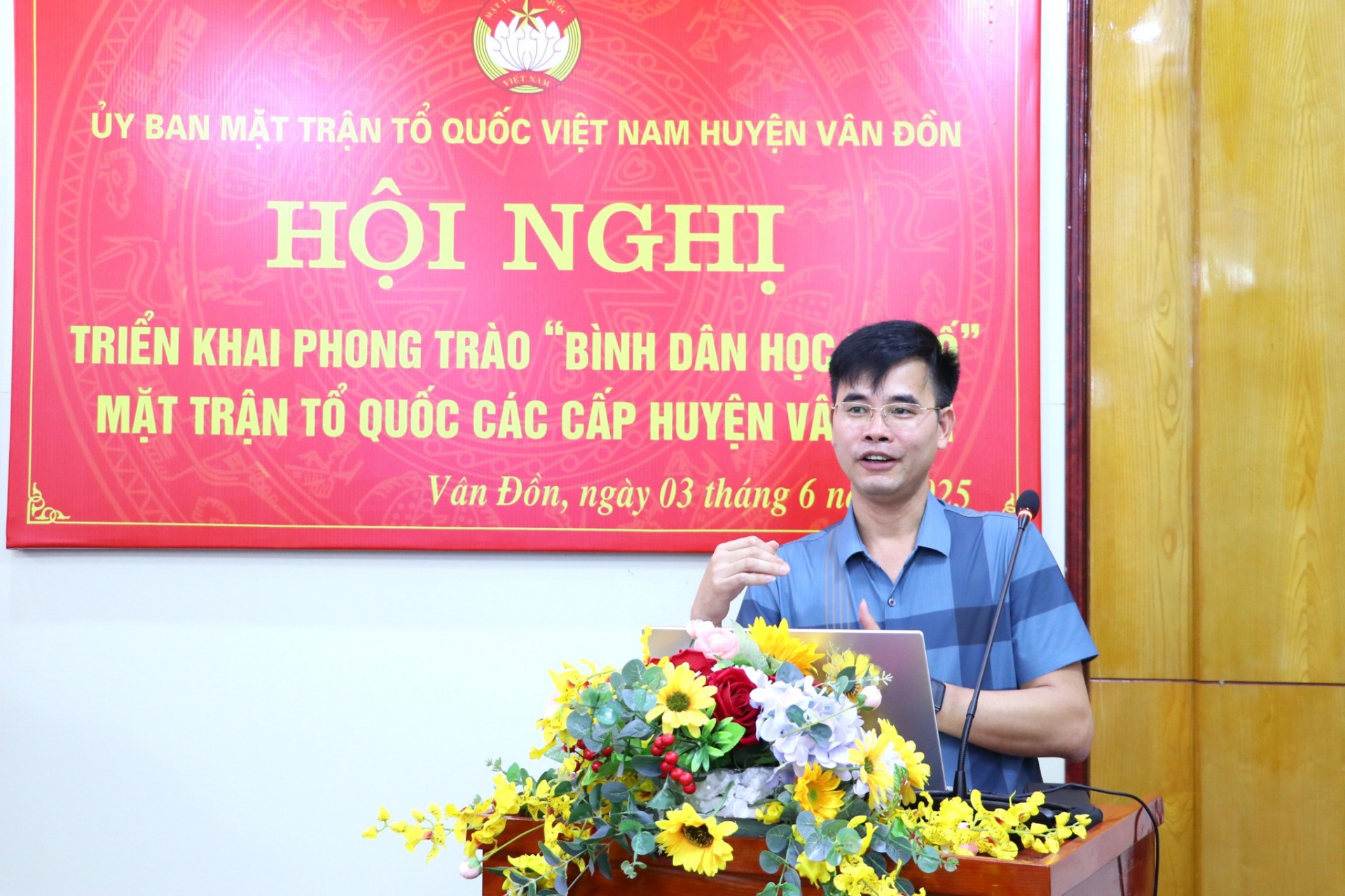 Thạc sĩ Phùng Danh Tú giảng dạy tại lớp tập huấn